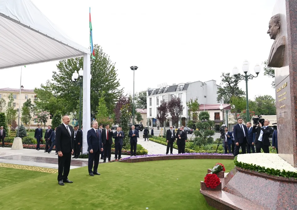 Prezidentlər Daşkənddə Heydər Əliyev Meydanının açılışını etdilər - YENİLƏNİB - FOTO