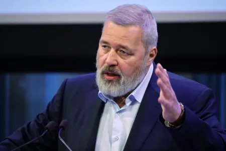 Rus jurnalist Nobel Sülh Mükafatını satır - -FOTO