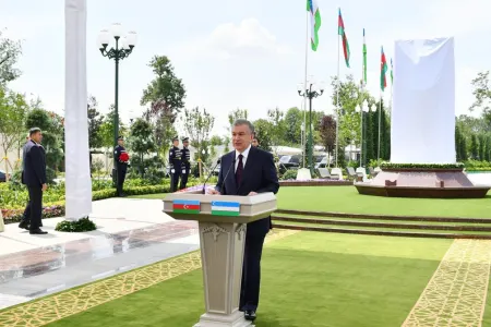 Şavkat Mirziyoyev: - "Özbəkistan Azərbaycanın ərazi bütövlüyü mövqeyində möhkəm dayanıb"