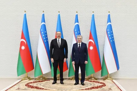 Azərbaycan və Özbəkistan arasında Bəyannamə imzalanıb