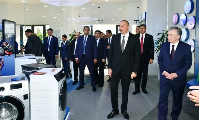 İlham Əliyev Daşkənddə “TEXNOPARK”ın fəaliyyəti ilə tanış oldu - YENİLƏNİB - FOTOLAR
