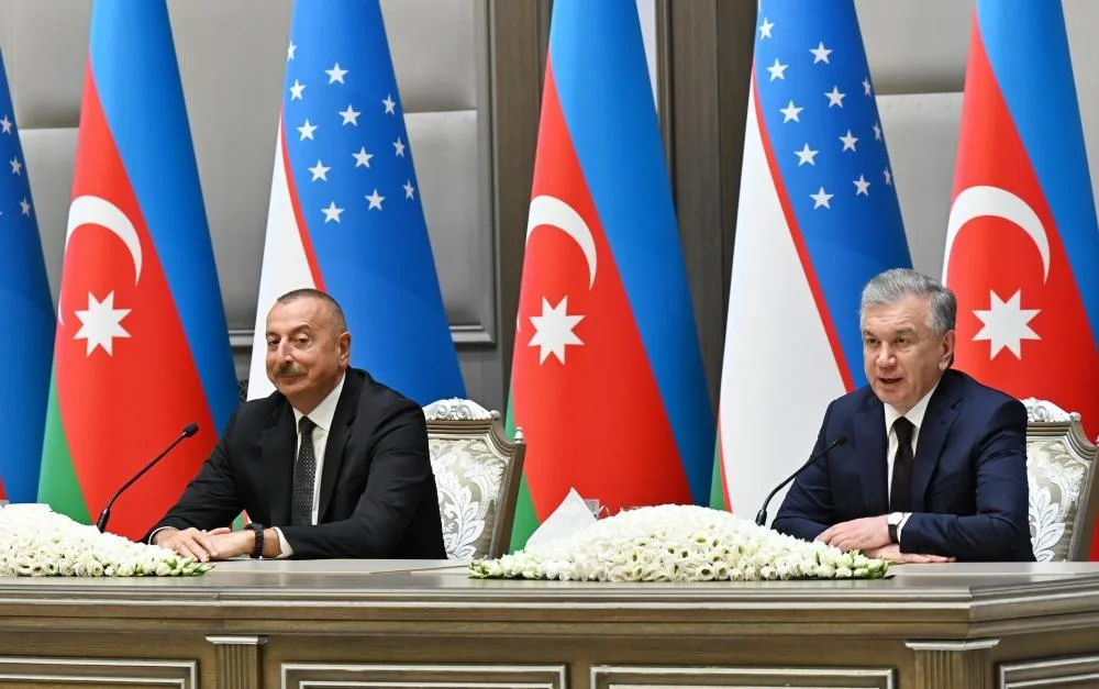 Azərbaycan və Özbəkistan prezidentləri mətbuata bəyanatlarla çıxış ediblər