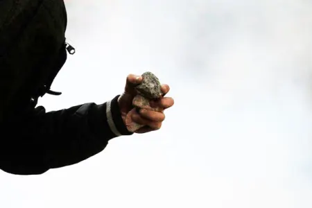 Öldürdüyü şəxsin cibindən açarları götürüb evinə daxil oldu – - Azərbaycanda dəhşətli cinayət