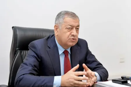 Vahid Əhmədov: “Lavrov Azərbaycana heç vaxt xoş məramla gəlməyib, yəqin, nəsə xahişi var”