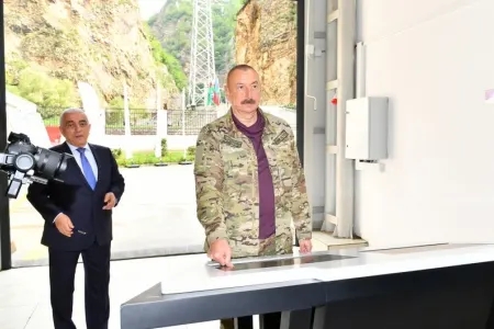 Prezident “Kəlbəcər-1” kiçik SES-in açılışında iştirak etdi