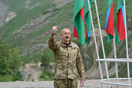 “Biz düşməni məcbur etdik ki, ağ bayraq qaldırsın”