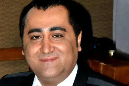 Altı min dollara əməliyyat olunan Elgiz: “Deyirlər, bəxtəvər adamsan, tər qoxusunu hiss etmirsən”