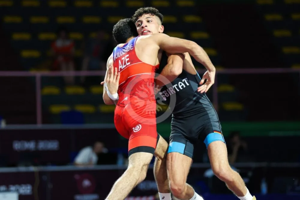 Yunan-Roma güləşi üzrə U-20 millimiz Avropa çempionatına 2 qızıl medalla başlayıb - (FOTO)