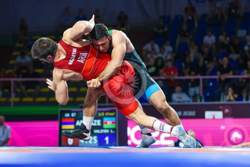 Yunan-Roma güləşi üzrə U-20 millimiz Avropa çempionatına 2 qızıl medalla başlayıb - (FOTO)