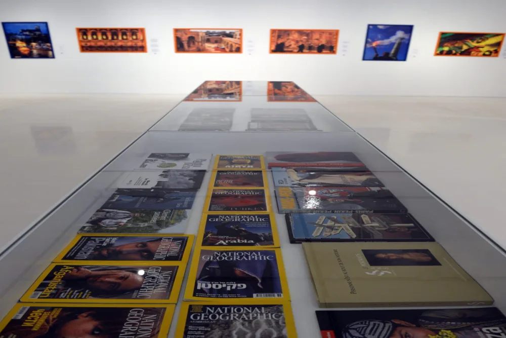 Heydər Əliyev Mərkəzində “Rezanın daxili Odisseyası” adlı fotosərgi açılıb - FOTO