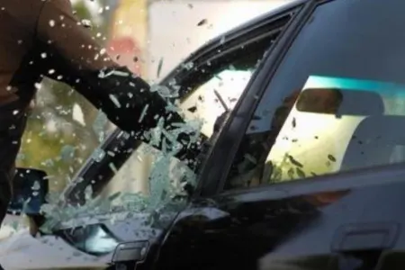 Bakıda maşından oğurluq edən şəxs saxlanıldı