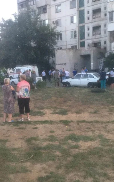 Azərbaycanlı qadın Rusiyada azyaşlı uşaqları ilə İNTİHAR ETDİ - FOTO