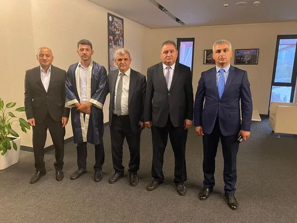 Deputatın oğlu məzun oldu - -FOTO