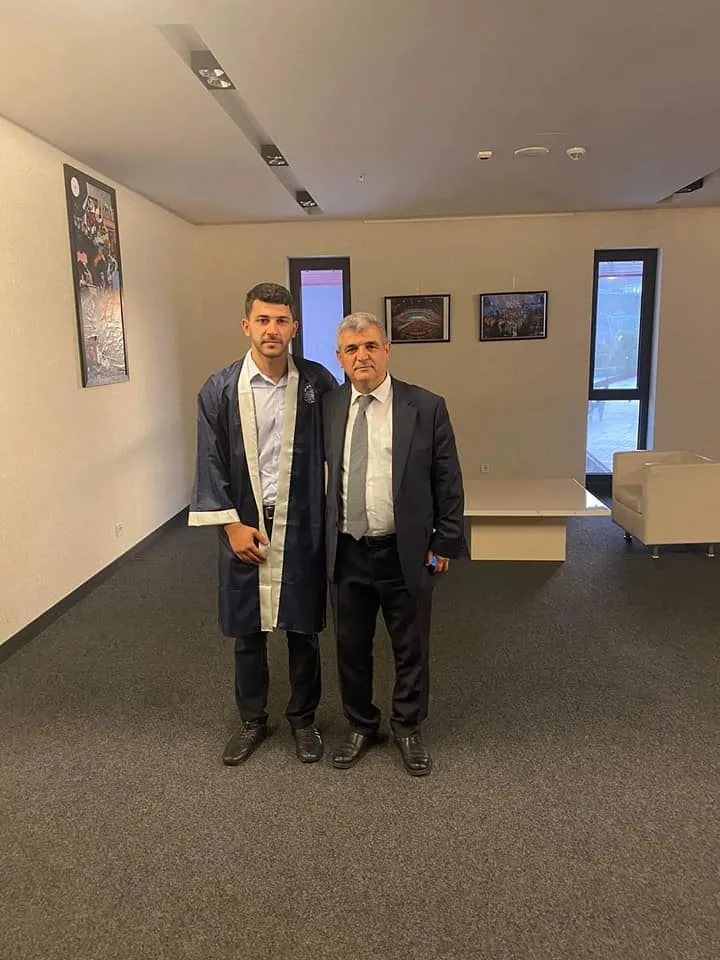 Deputatın oğlu məzun oldu - -FOTO