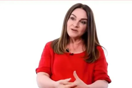 "Toyuma 1 həftə qalmış nişanlım küçədə məni döydü" - Məlahət Abbasova