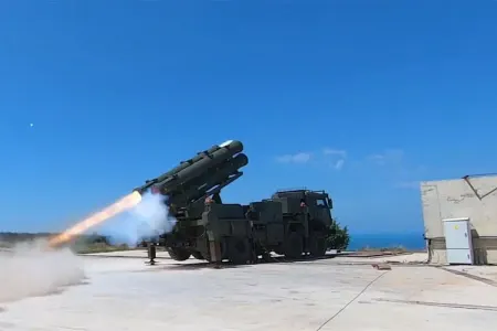 Türkiyə Qara dənizdə idarə olunan raket sistemini sınaqdan çıxardı