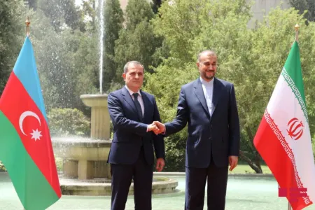 İran və Azərbaycan XİN rəhbərləri Tehranda görüşdü