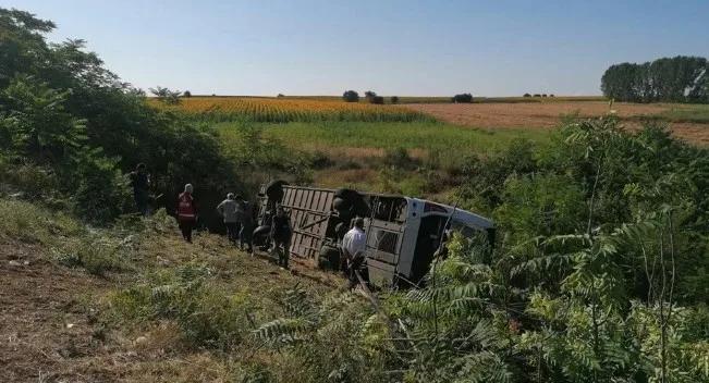 Türkiyədə avtobus qəzası - 6 ölü, 25 yaralı - FOTO