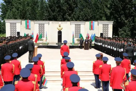 “Gizirlərin zabit vəzifələrinə hazırlığı kursu”nun ilk buraxılışı oldu