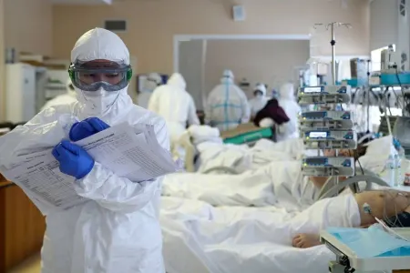 Dünyada koronavirusa yoluxanların sayı 555 milyonu ötdü