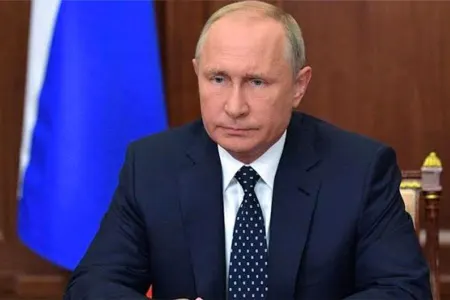 Putin İrana gedir
