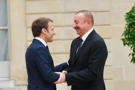İlham Əliyev Makrona məktub - GÖNDƏRDİ