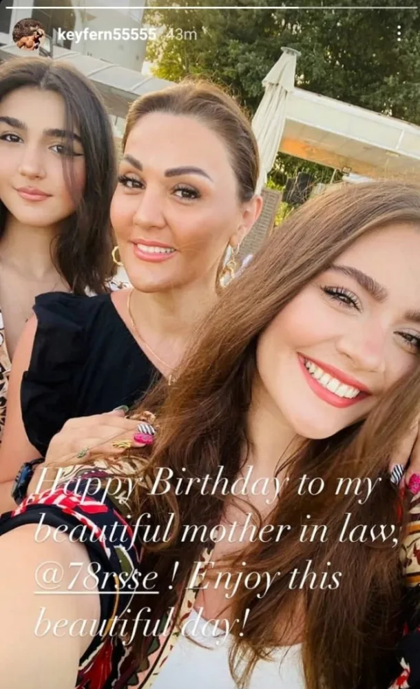 Van Dammın oğlu azərbaycanlı qayınanasını belə təbrik etdi - FOTO