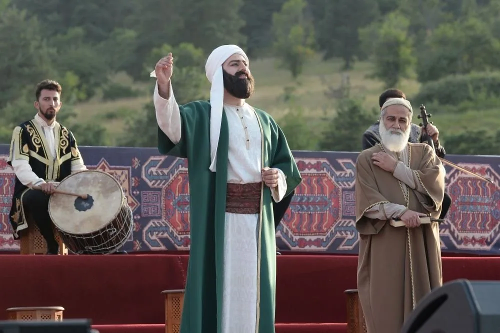 Vaqif Poeziya Günləri çərçivəsində Cıdır düzündə konsert-tamaşa təqdim olunub (FOTO)