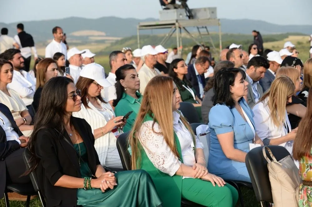 Vaqif Poeziya Günləri çərçivəsində Cıdır düzündə konsert-tamaşa təqdim olunub (FOTO)