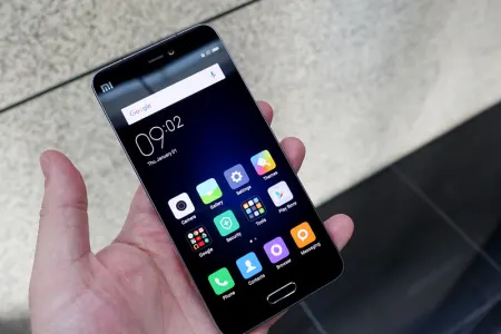 "Xiaomi" 200 meqapiksellik kameralı ilə smartfon təqdim edəcək