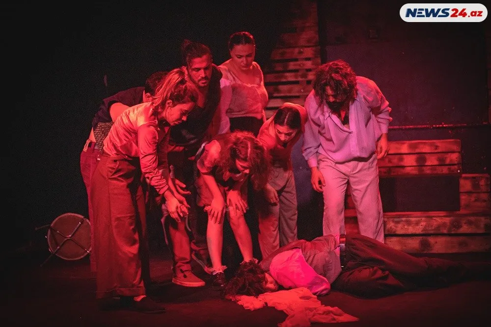 Pantomima Teatrının "İblis"i - FOTOLAR