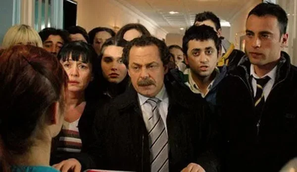 “Arka Sıradakiler” qayıdır