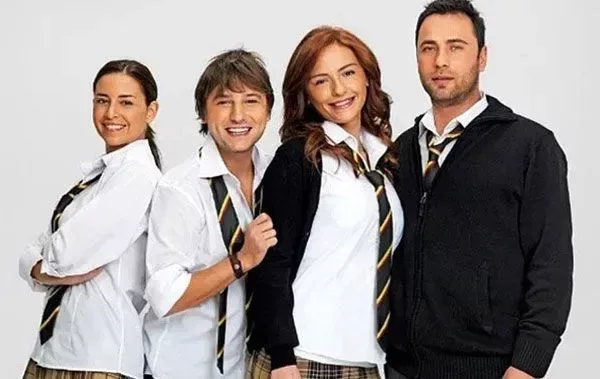 “Arka Sıradakiler” qayıdır
