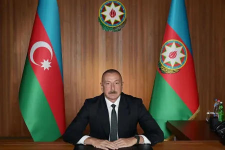 İlham Əliyev Kiril Petkov ilə təkbətək görüşdü