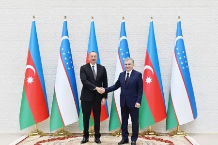 İlham Əliyev Şavkat Mirziyoyevə zəng edib