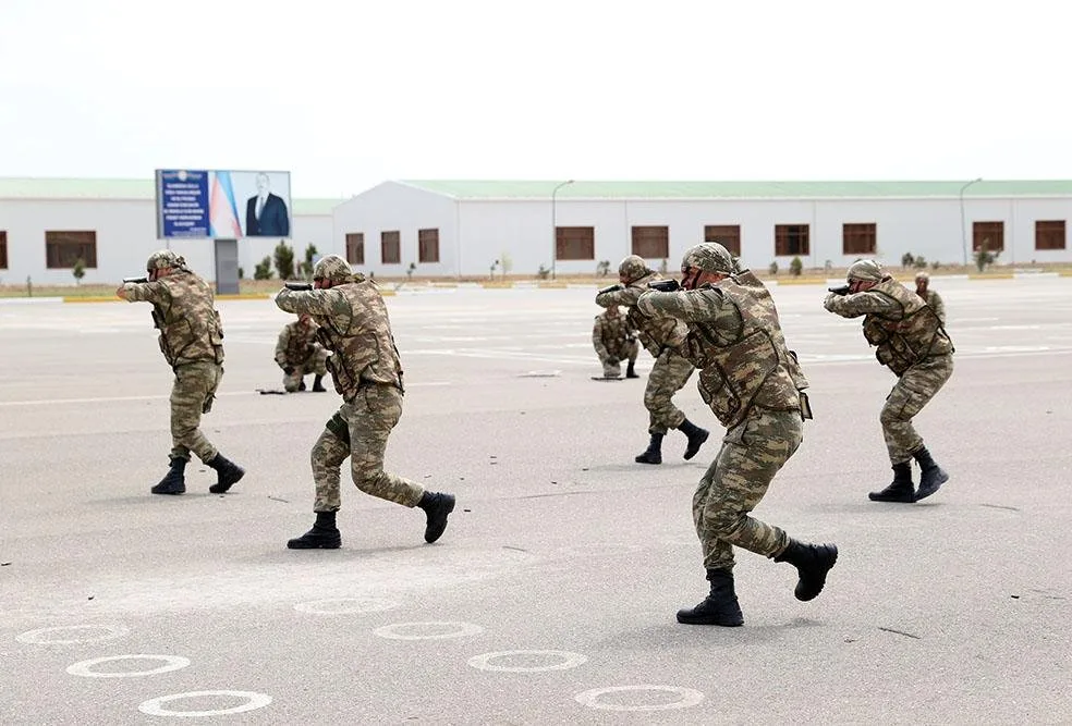 “Ordumuz istənilən döyüş tapşırığını yerinə yetirməyə hazır və qadirdir”