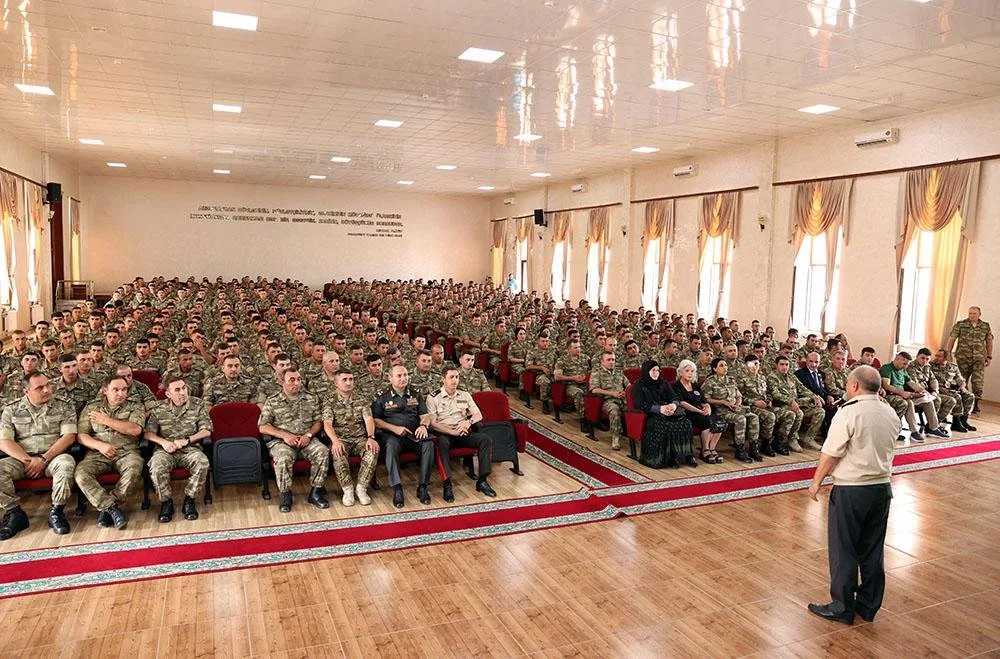 “Ordumuz istənilən döyüş tapşırığını yerinə yetirməyə hazır və qadirdir”