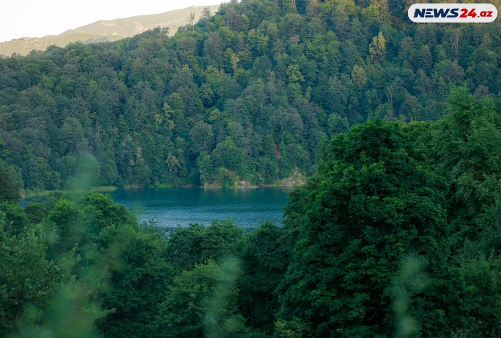 Başımın üstü Kəpəz, ayağımın altı Göygöl- "Azərbaycanın mirvarisi"ndən - FOTOREPORTAJ