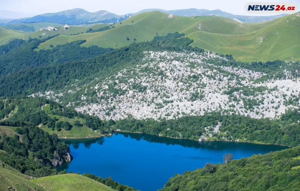 Başımın üstü Kəpəz, ayağımın altı Göygöl- "Azərbaycanın mirvarisi"ndən - FOTOREPORTAJ