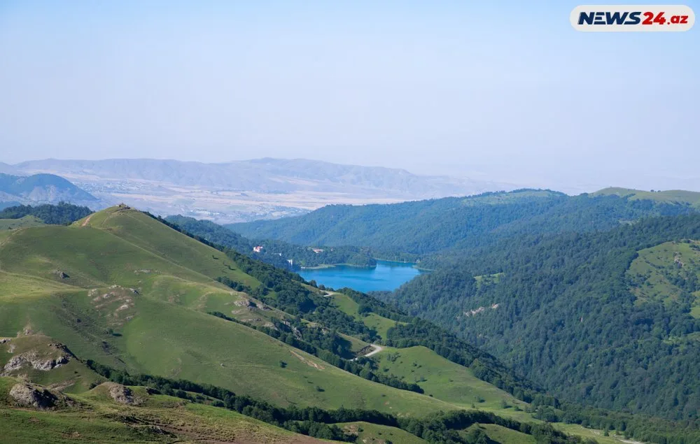 Başımın üstü Kəpəz, ayağımın altı Göygöl- "Azərbaycanın mirvarisi"ndən - FOTOREPORTAJ