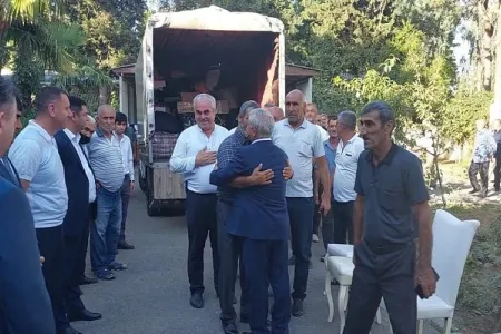 Masallı sakinləri işdən çıxarılan icra başçısını belə yola saldı - Foto/Video