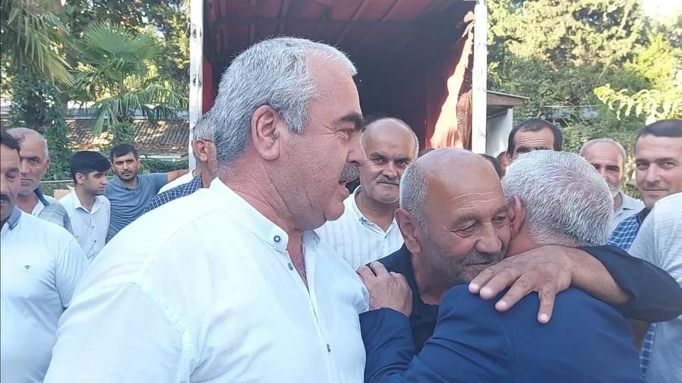 Masallı sakinləri işdən çıxarılan icra başçısını belə yola saldı - Foto/Video