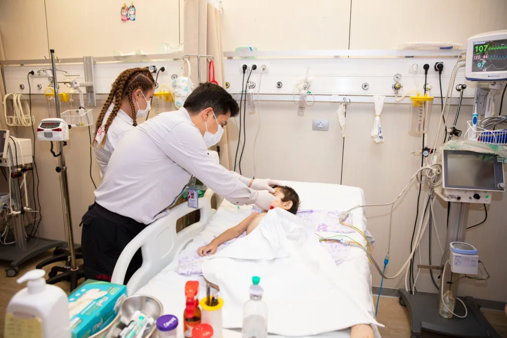 3 yaşlı şəhid övladı xüsusi təyyarə ilə Türkiyəyə müalicəyə göndərildi - -FOTO