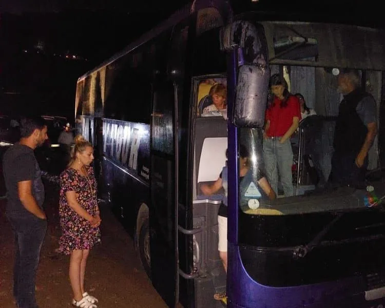 Milli Yaylaq Festivalından qayıdan jurnalistlər yolda köməksiz qalıb - FOTO