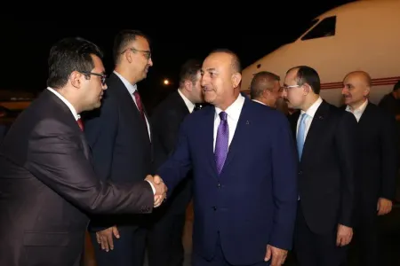Mövlud Çavuşoğlu Özbəkistanda səfərdədir
