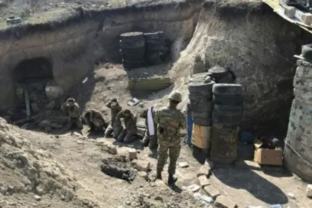 Ordumuz bir dəstə silahlı separatçını əsir götürdü - GÖRÜNTÜLƏR