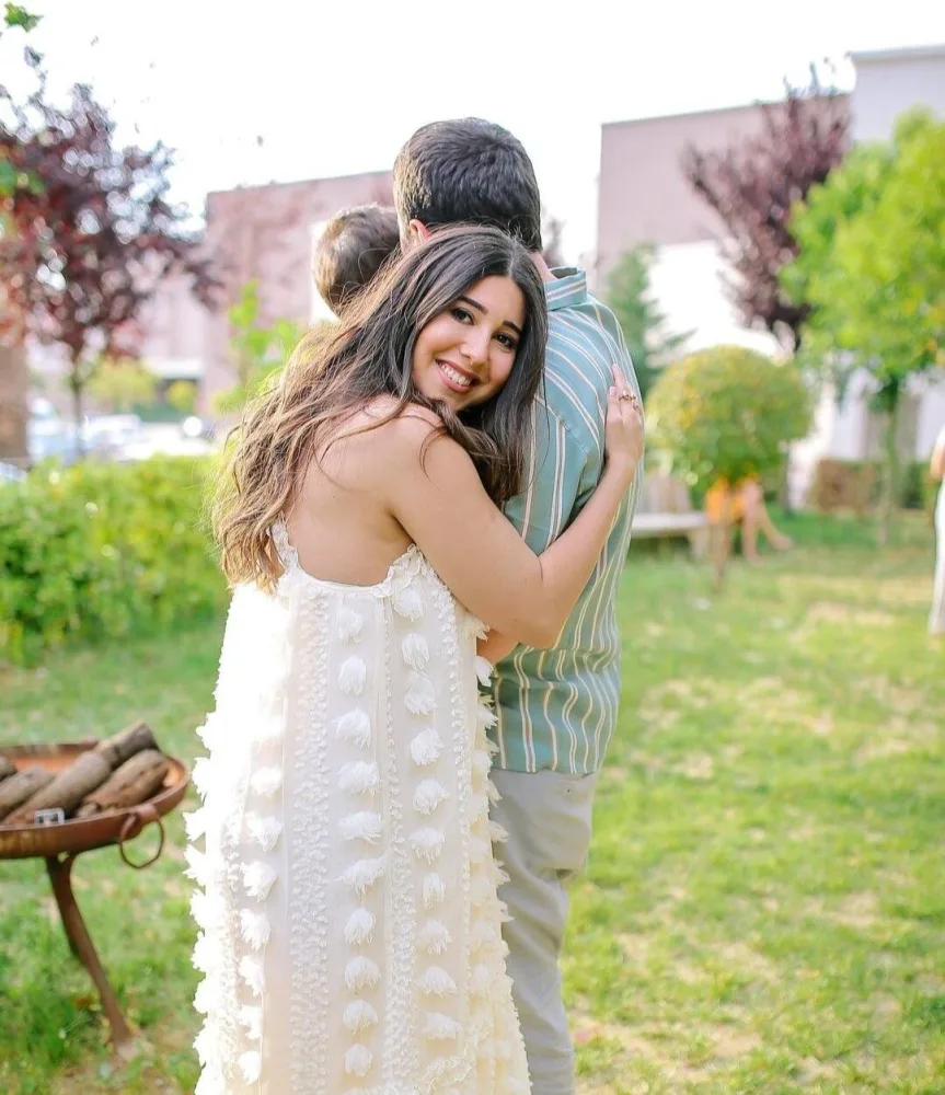 Məşhur aparıcı ikinci dəfə ana oldu