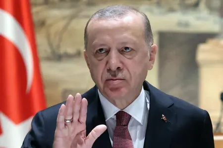 Türkiyə Prezidenti Azərbaycanın Britaniyadakı səfirliyinə hücumu pisləyib