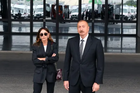Prezident və xanımı idmançılarla görüşdü - YENİLƏNİB