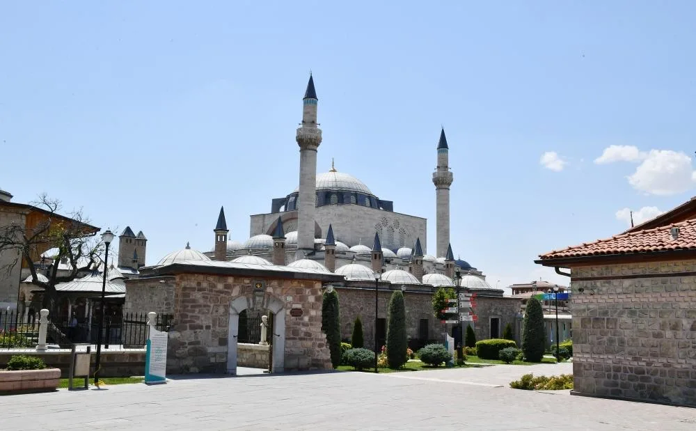 Mehriban Əliyeva və Leyla Əliyeva Mövlanə Muzeyində - FOTO - YENİLƏNİB